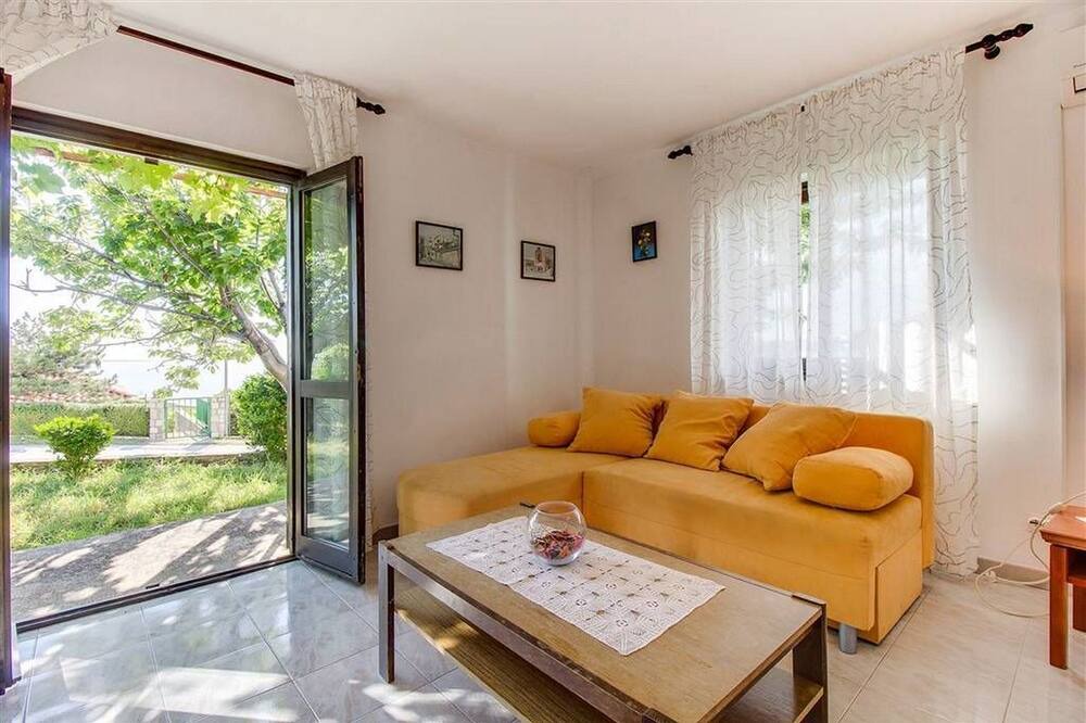 Photo of Livingroom in Miholascica