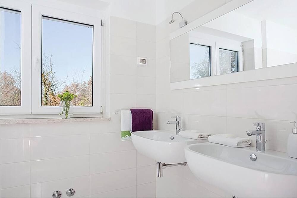 Photo of Bathroom in Boljevici