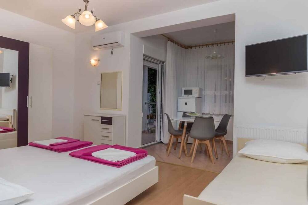Photo of Bedroom in Klanfari