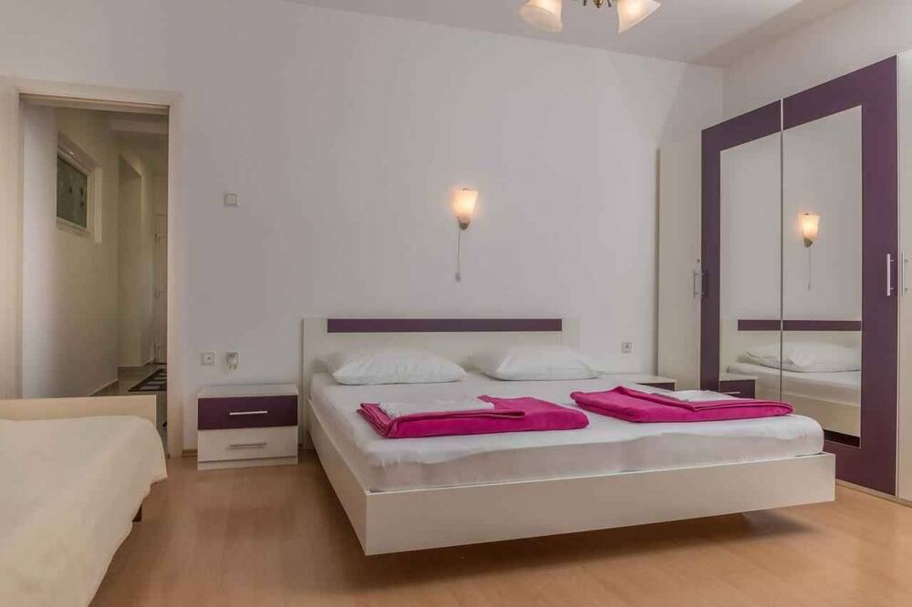 Photo of Bedroom in Klanfari