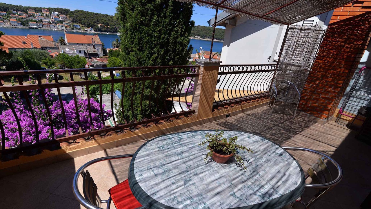 Photo of Outdoor in Cove Murtar