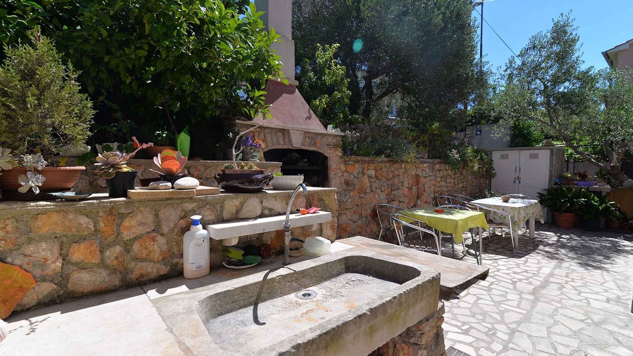 Photo of Outdoor in Cove Murtar