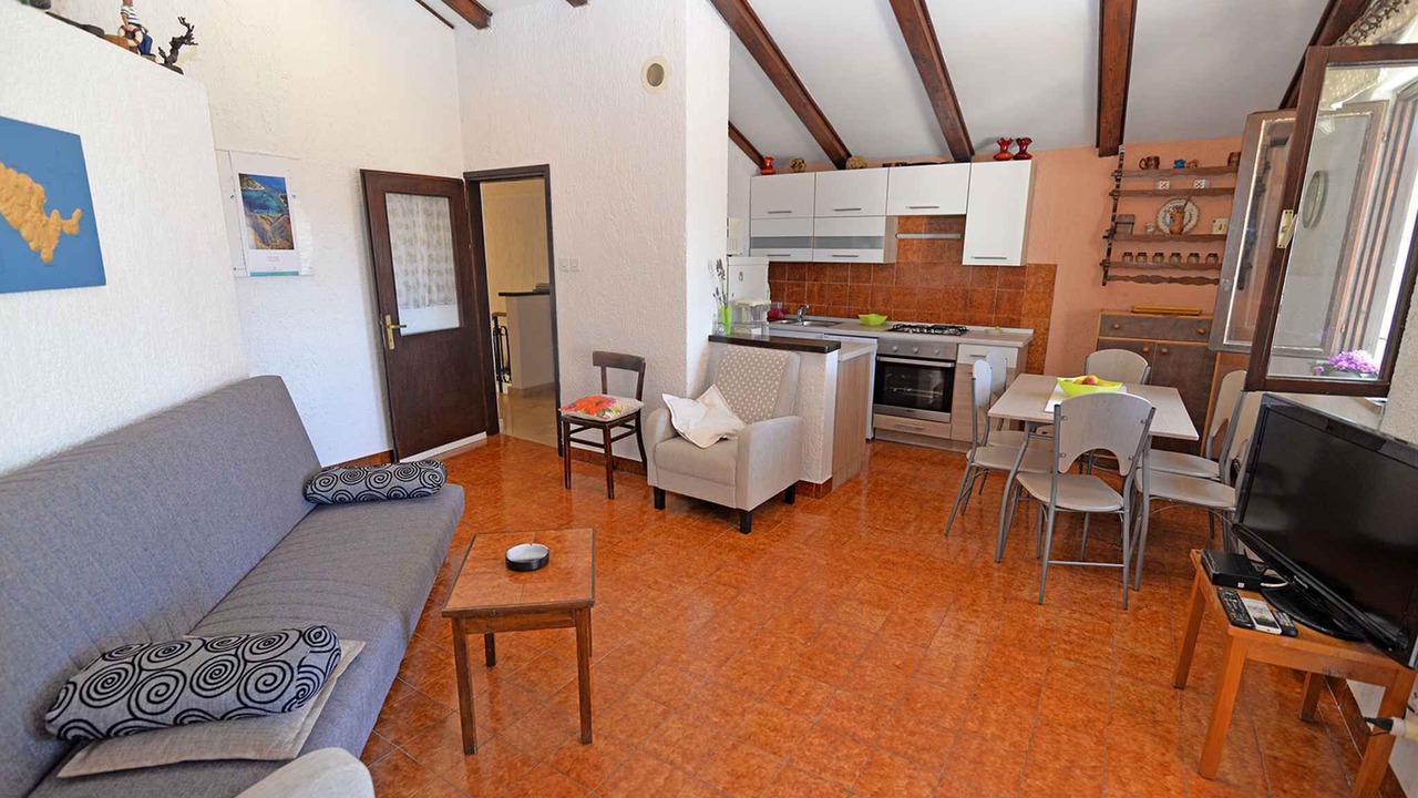 Photo of Livingroom in Cove Murtar