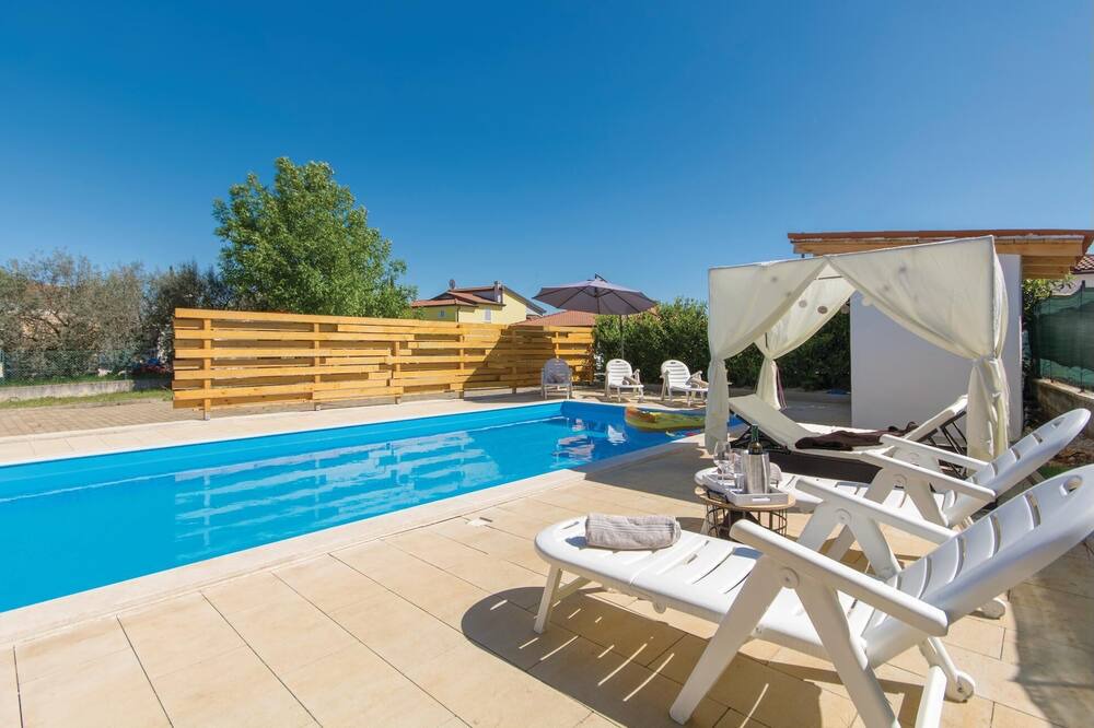 Photo of Outdoor in Kastel