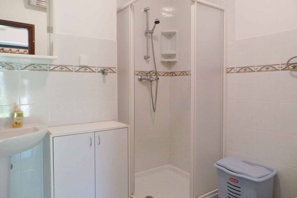 Photo of Bathroom in Mali Vareski