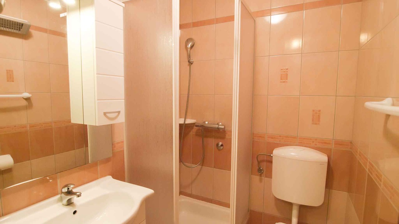 Photo of Bathroom in Vinkuran