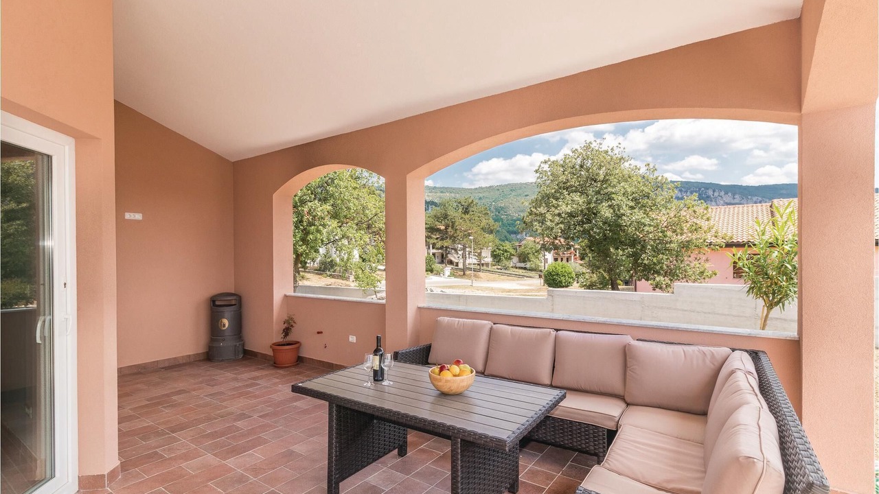 Photo of Patio Balcony in Ciritez