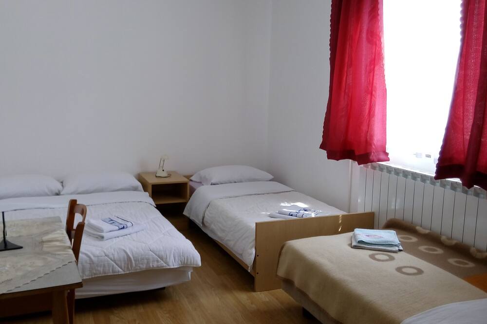 Photo of Others in Seliste