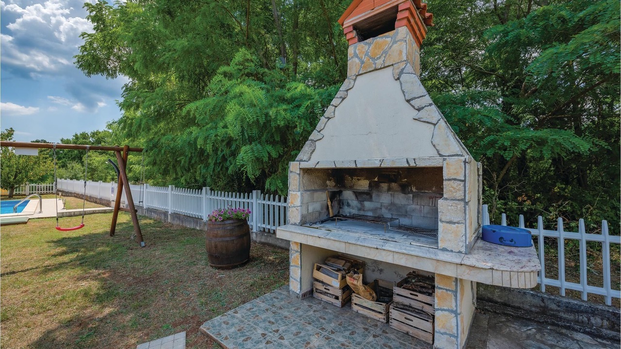 Photo of Outdoor in Vinez