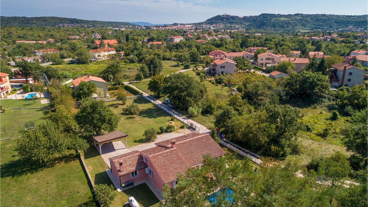 Photo of Outdoor in Vinez