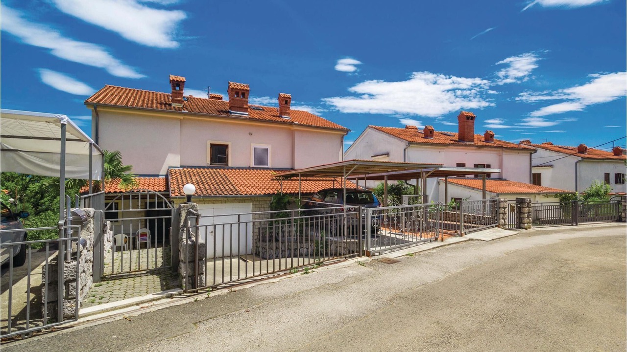 Photo of Outdoor in Opric