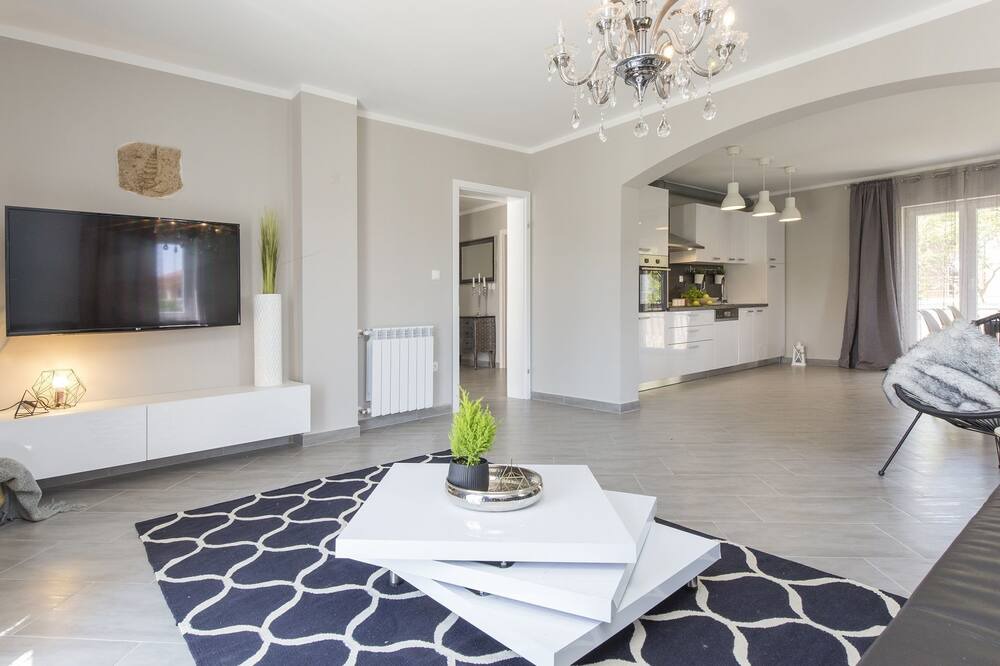 Photo of Livingroom in Becici
