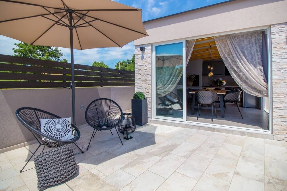 Photo of Patio Balcony in Becici