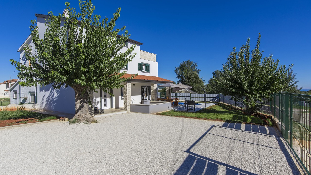 Photo of Outdoor in Rebici