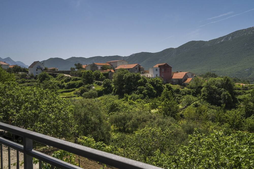 Photo of Others in Omis