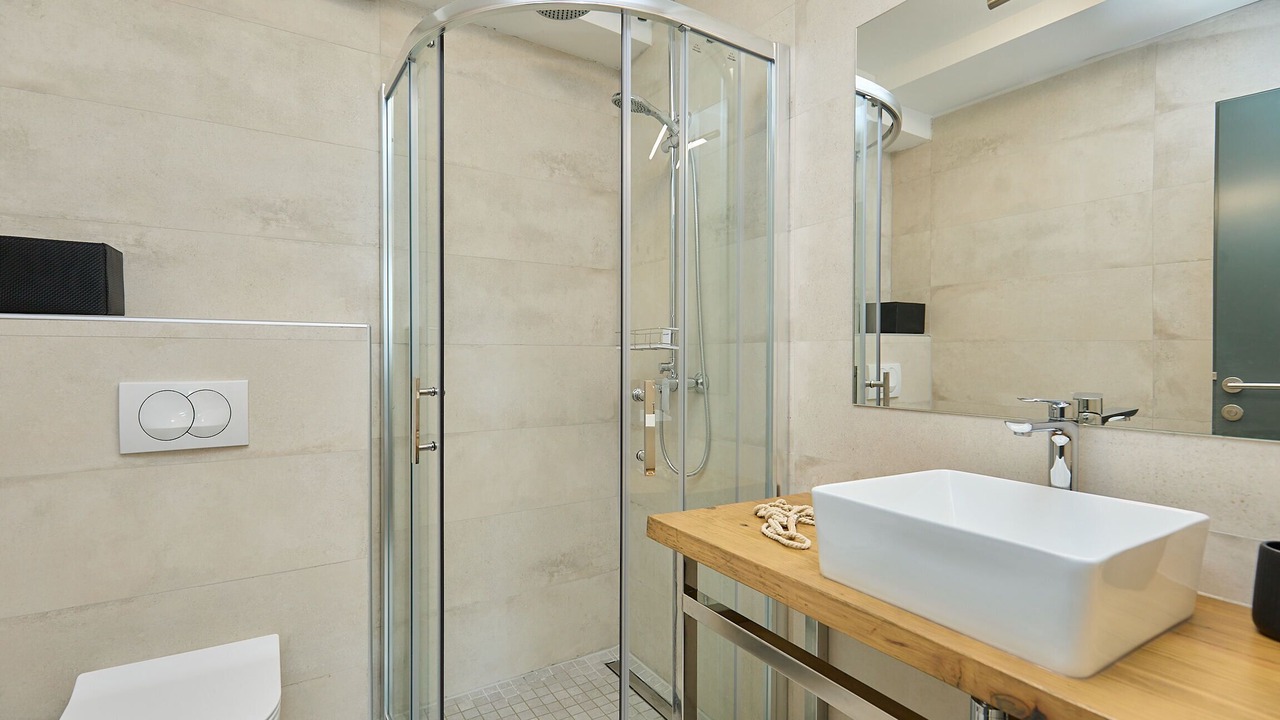 Photo of Bathroom in Pile