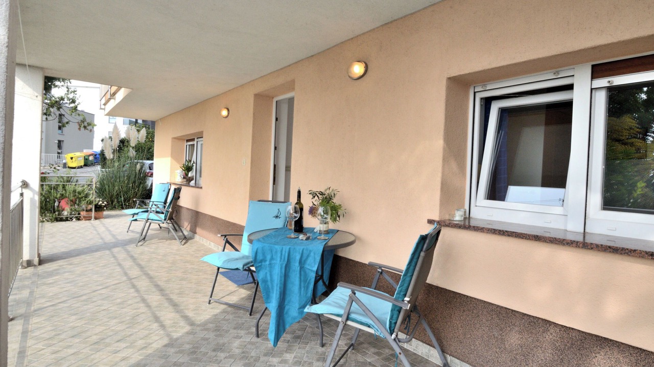 Photo of Patio Balcony in Sarsoni