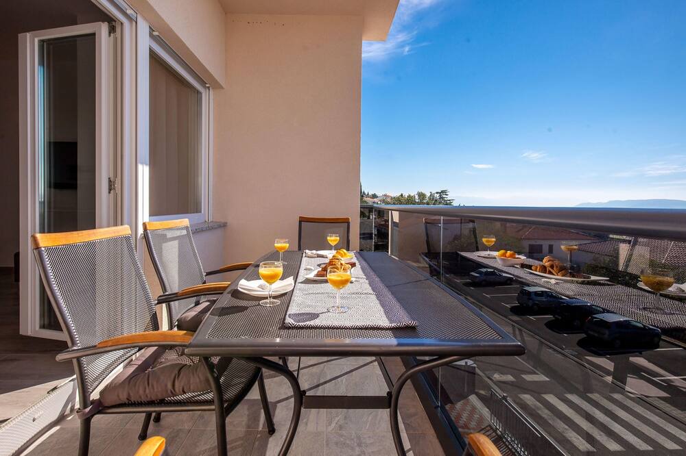 Photo of Patio Balcony in Dramalj