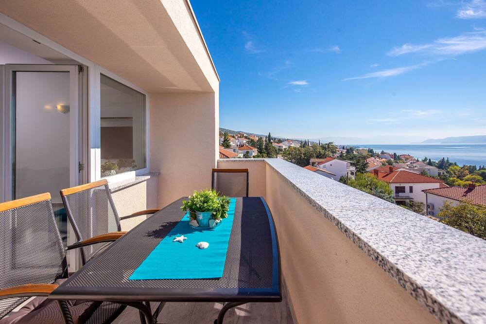 Photo of Patio Balcony in Dramalj