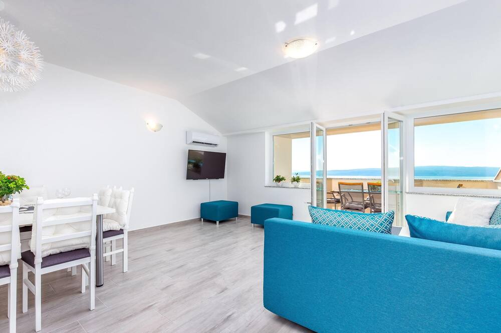 Photo of Livingroom in Dramalj