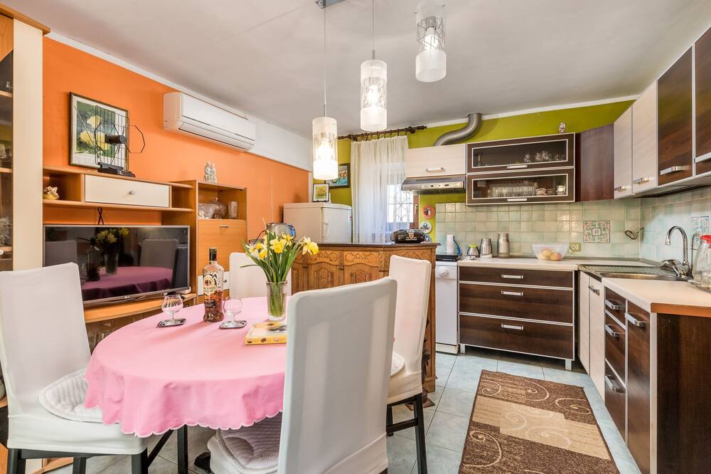 Photo of Livingroom in Bakar