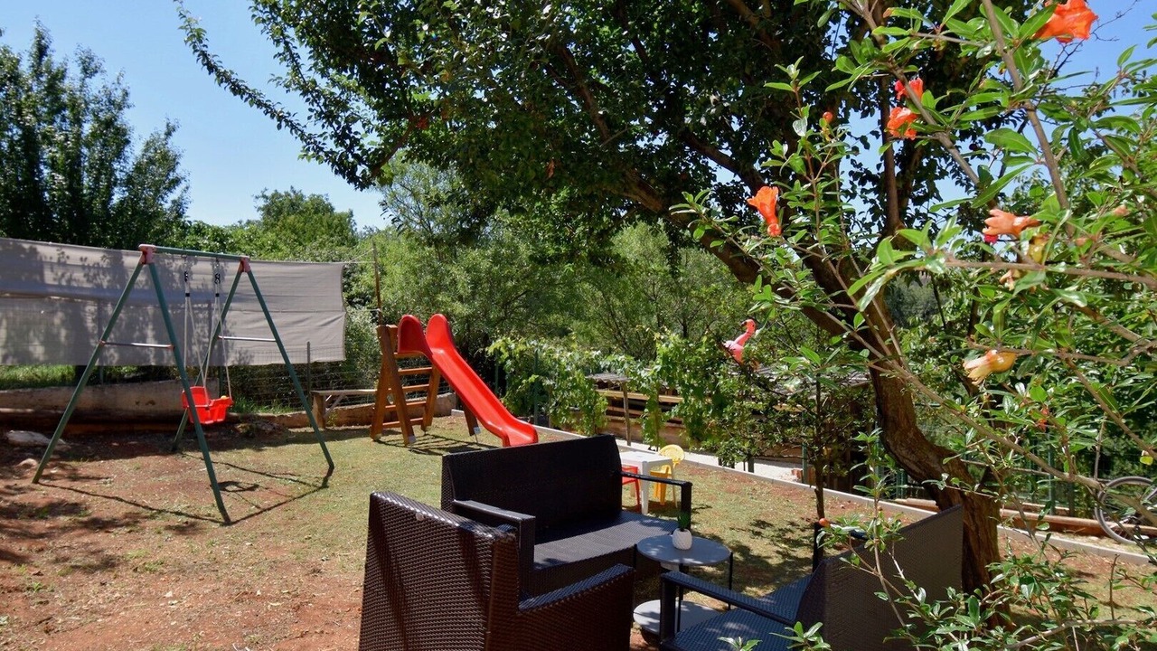 Photo of Outdoor in Loborika