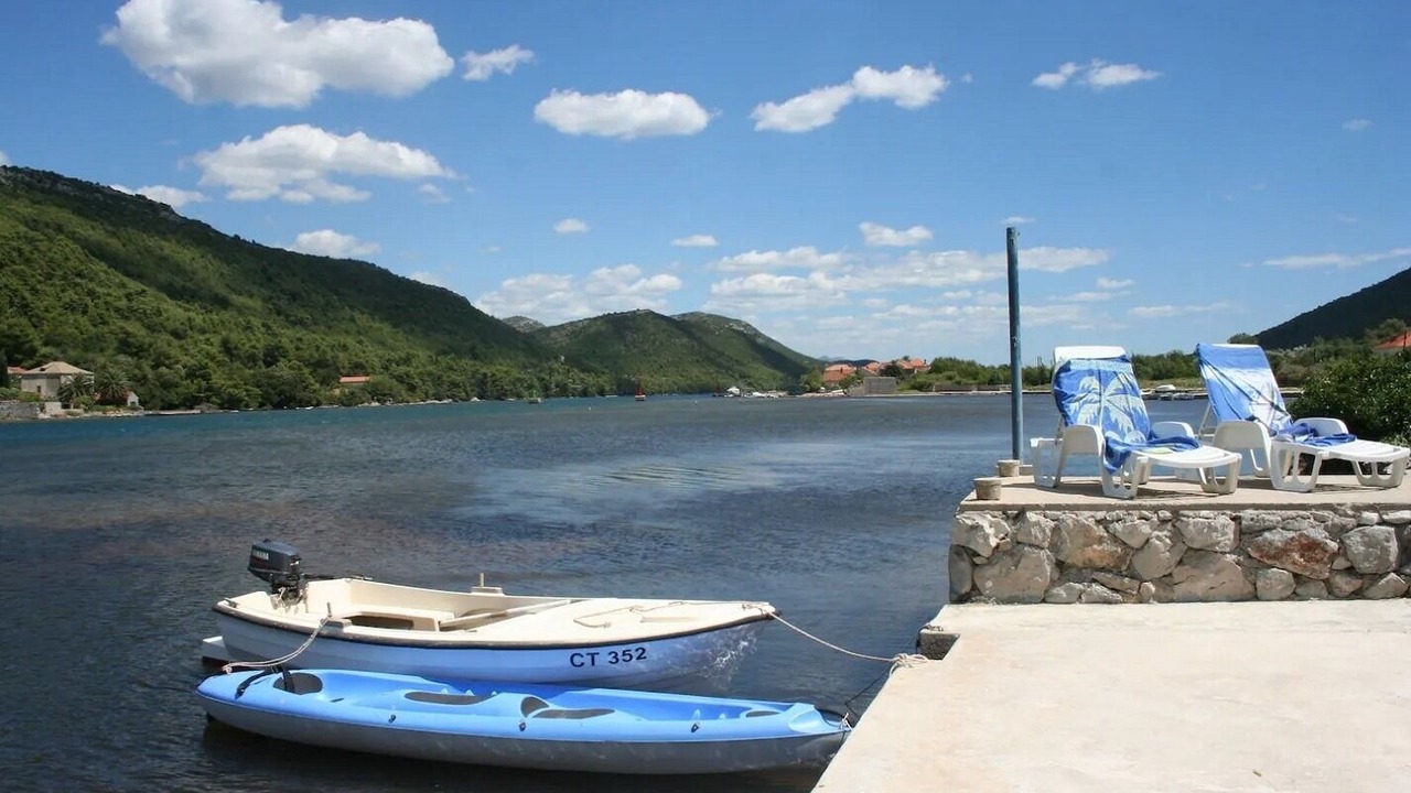 Photo of Outdoor in Broce