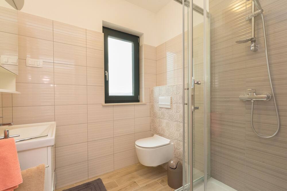 Photo of Bathroom in Trget