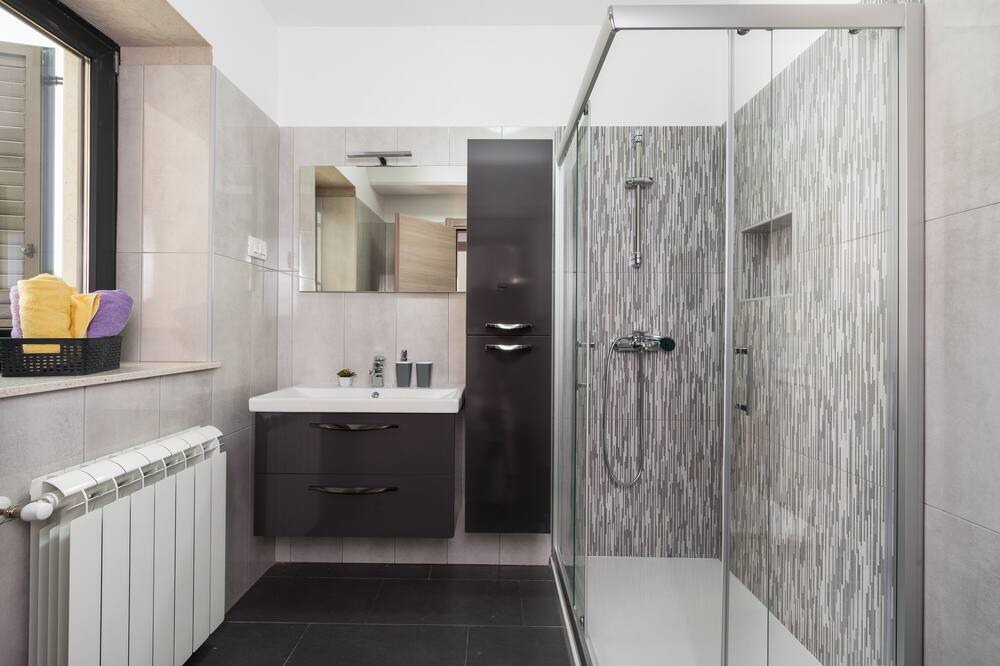 Photo of Bathroom in Trget