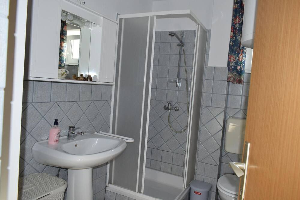 Photo of Bathroom in Marsici
