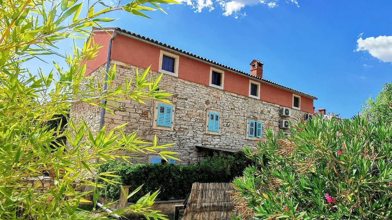 Photo of Outdoor in Muntic