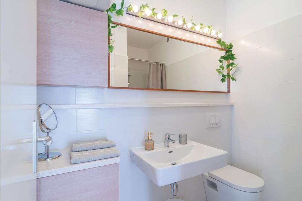 Photo of Bathroom in Borak