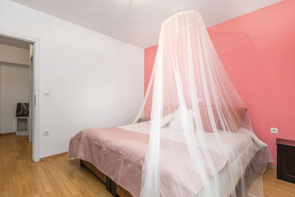 Photo of Bedroom in Opric