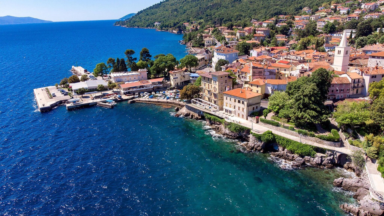 Photo of Outdoor in Liganj
