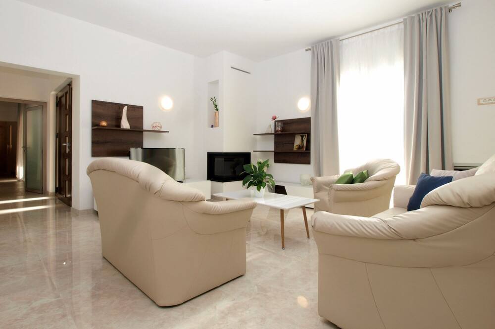 Photo of Livingroom in Orbanici