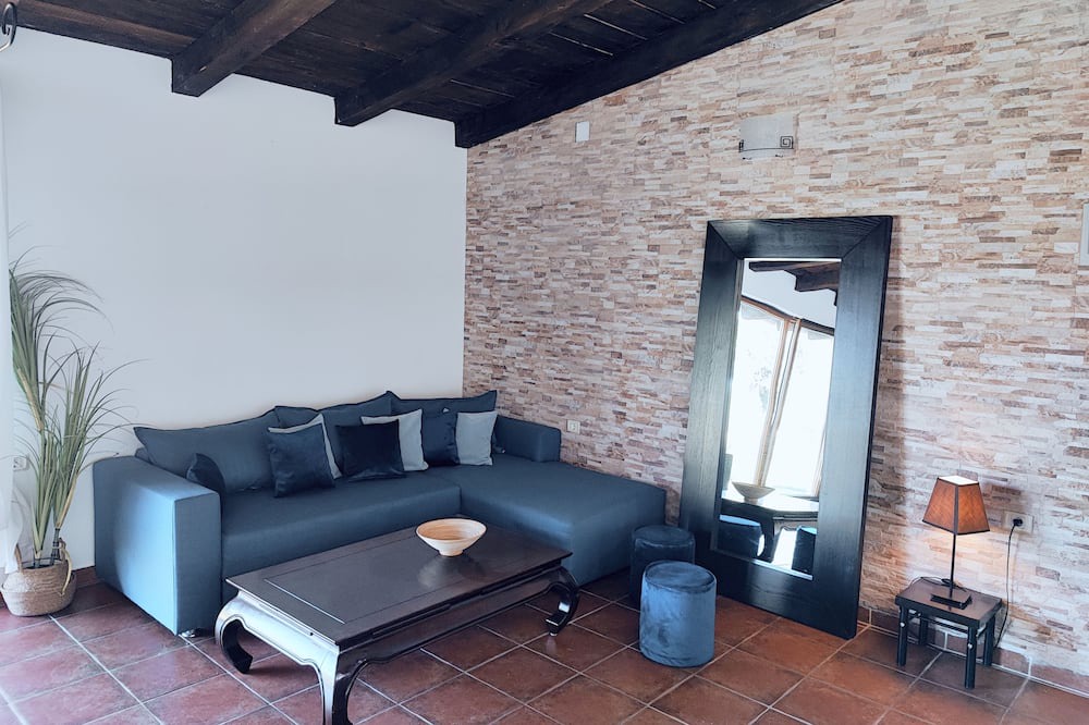 Photo of Patio Balcony in Muntic