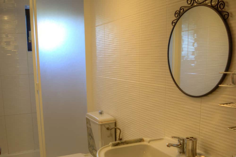 Photo of Bathroom in Muntic