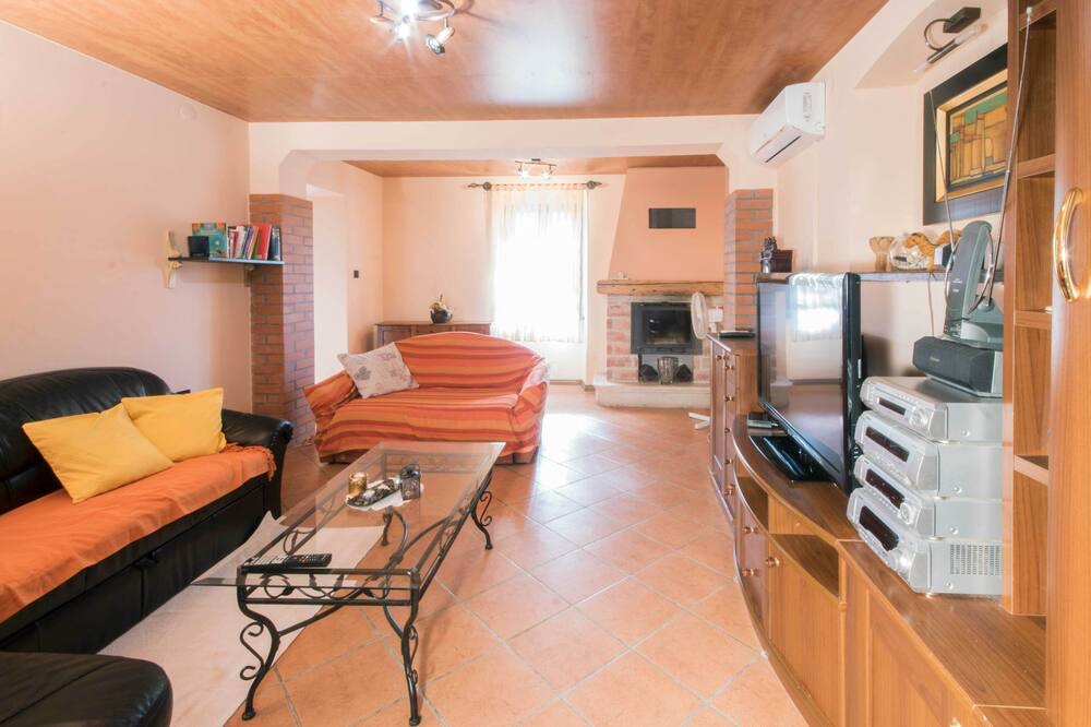 Photo of Bedroom in Brgod