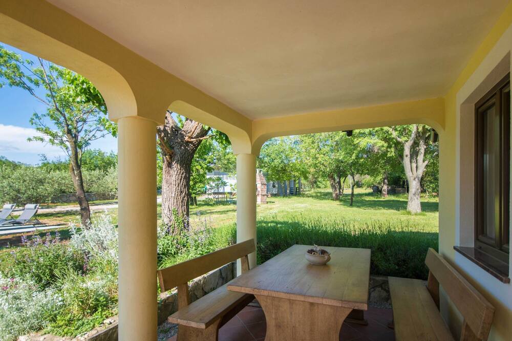 Photo of Patio Balcony in Brgod