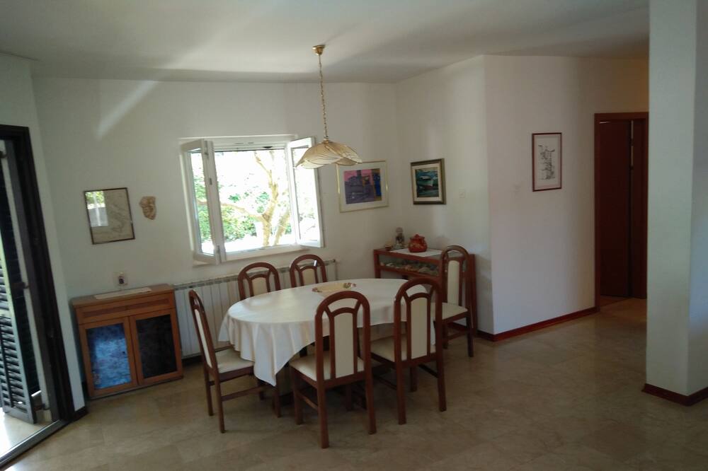 Photo of Livingroom in Okrug Gornji