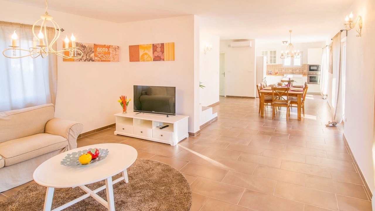 Photo of Others in Garica