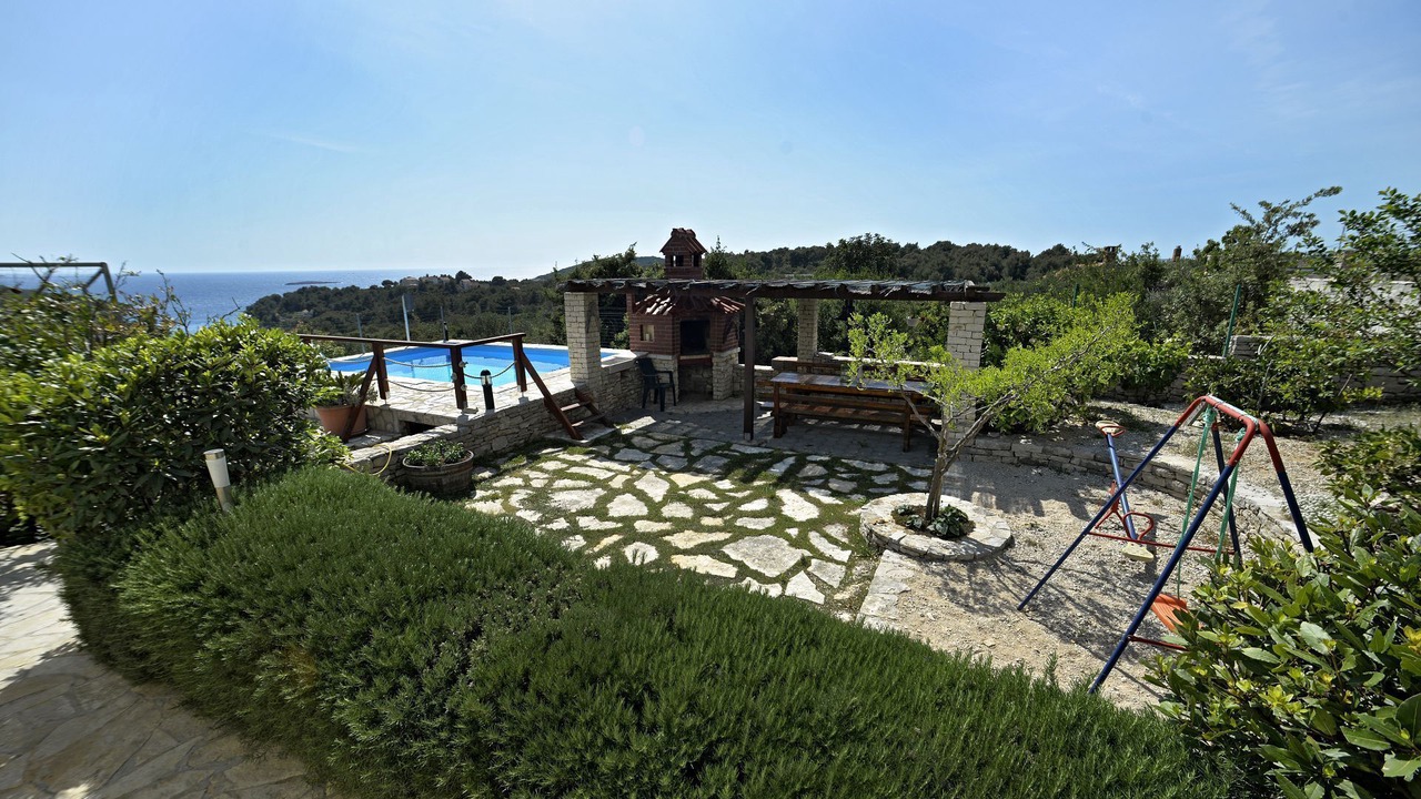 Photo of Outdoor in Maslinica