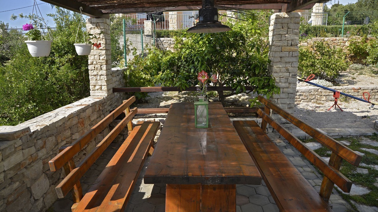 Photo of Patio Balcony in Maslinica