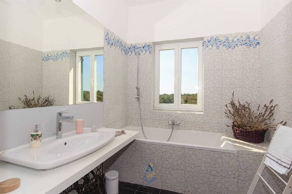 Photo of Bathroom in Pinezici