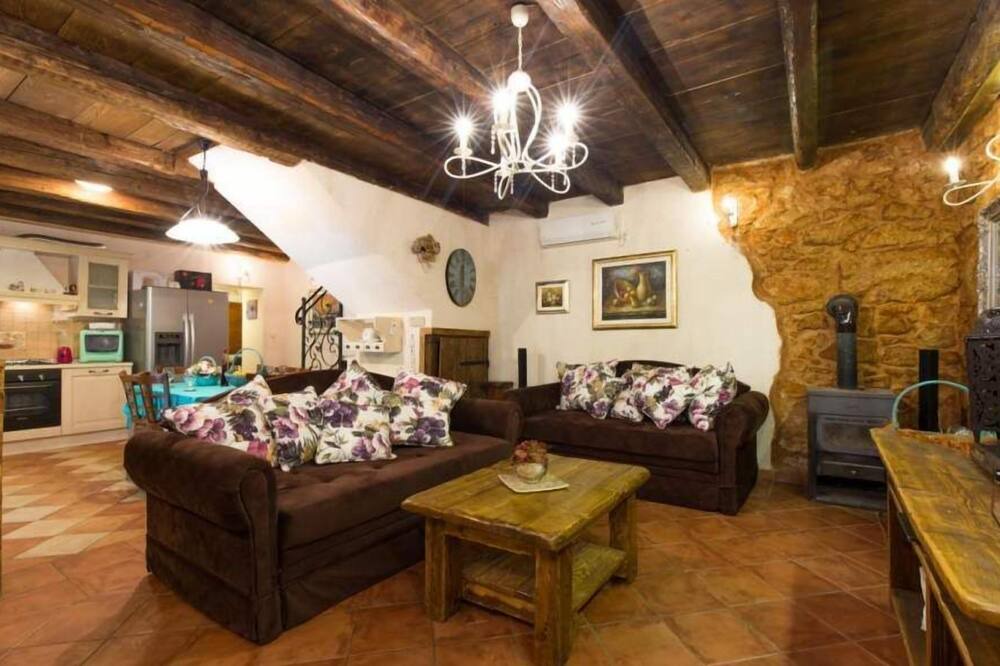 Photo of Livingroom in Rasopasno