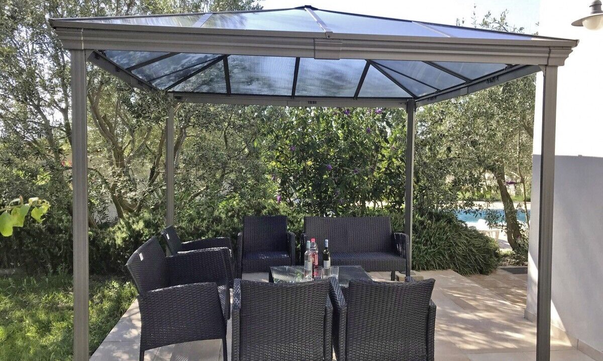Photo of Patio Balcony in Kavran