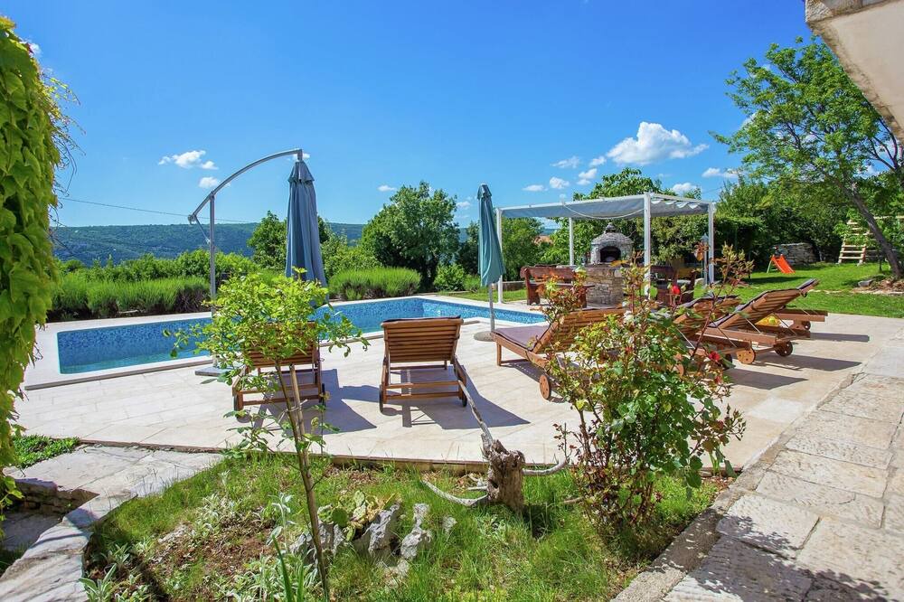 Photo of Outdoor in Rasa