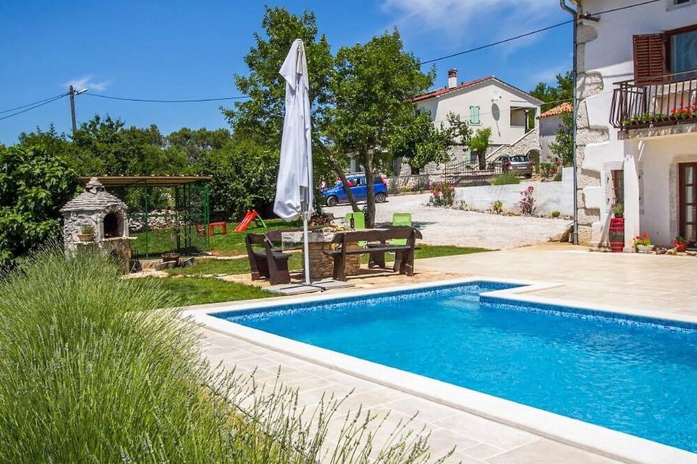 Photo of Outdoor in Rasa