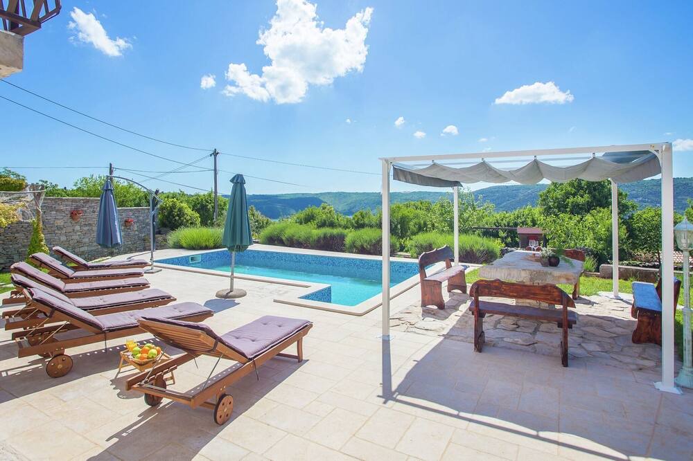 Photo of Outdoor in Rasa
