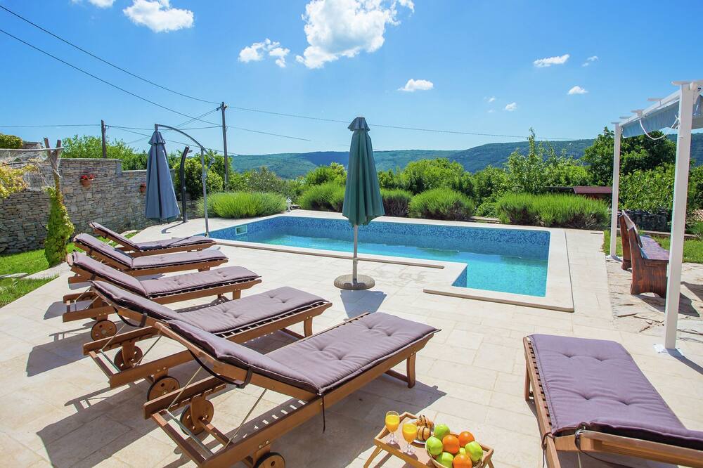 Photo of Outdoor in Rasa